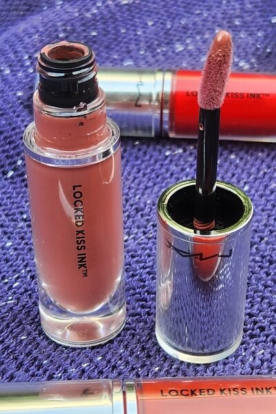 MAC Cosmetics Locked Kiss Ink™ 24HR Lipcolour Review: A Non-Drying