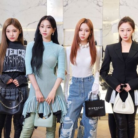 K-pop girl group Aespa K-pop girl group Aespa