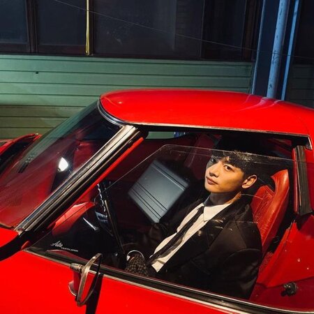 Choi Minho’s first solo album Choi Minho’s first solo album