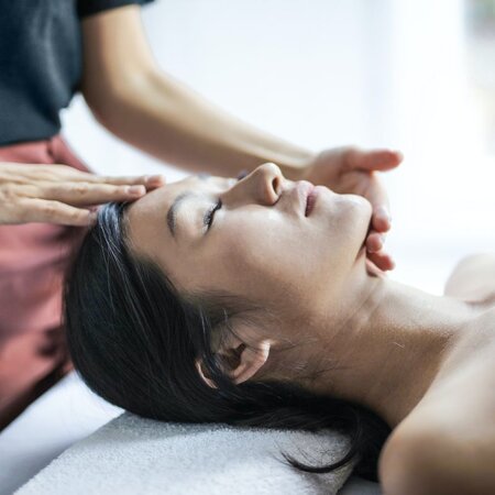 Head massage benefits Head massage benefits