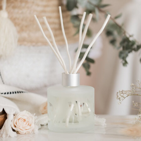 Aroma Happy Cube Diffuser by Lampe Berger Aroma Happy Cube Diffuser by Lampe Berger