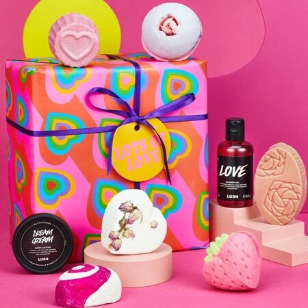 Lush Valentine's Day Gift Set Lush Valentine's Day Gift Set