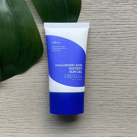 isntree hyaluronic acid watery sun gel stick