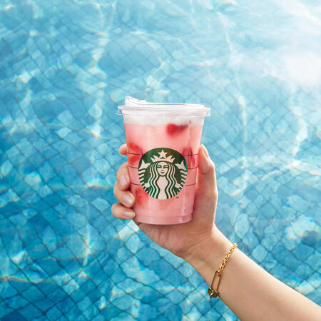 Starbucks Pink Drink Is Now In Singapore Thebeaulife